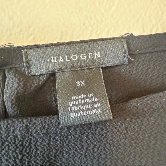 Halogen Plus Size Black Sleeveless Top with Lace Detail - Picture 6 of 7